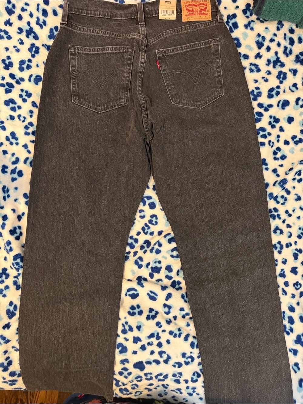 Levi's Women's Straight Leg Jeans in Washed Black - Picture 3 of 5